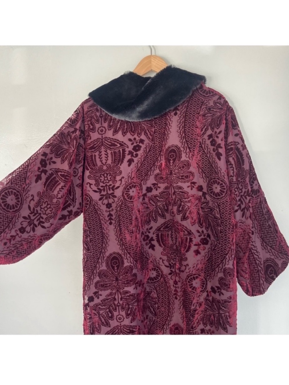 Dolls Kill Velvet Robe XL - Picture 4 of 5
